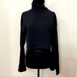 Wide sleeve turtleneck top